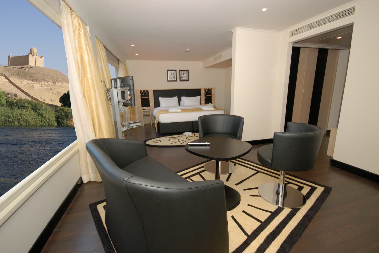 16053885751Moon-Dance-Nile-Cruise4