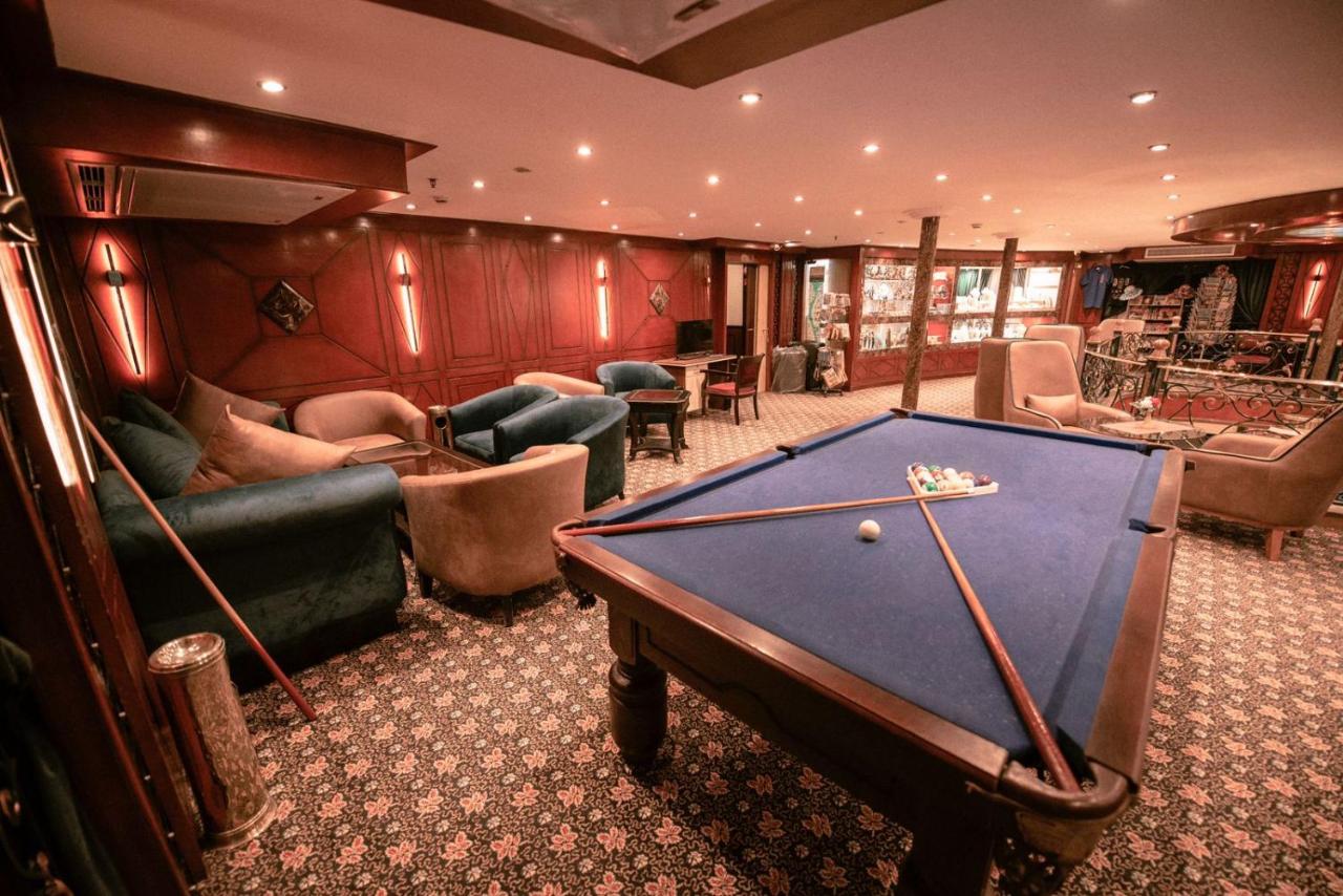 1741710772_5504460574