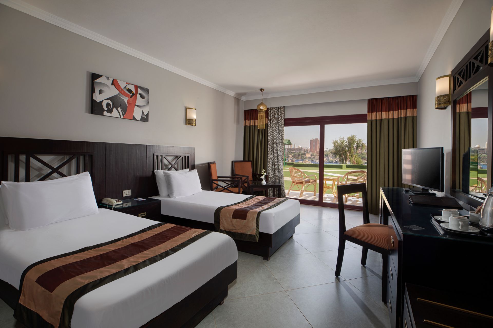 PYRAMISA+ASWAN00010-1920w