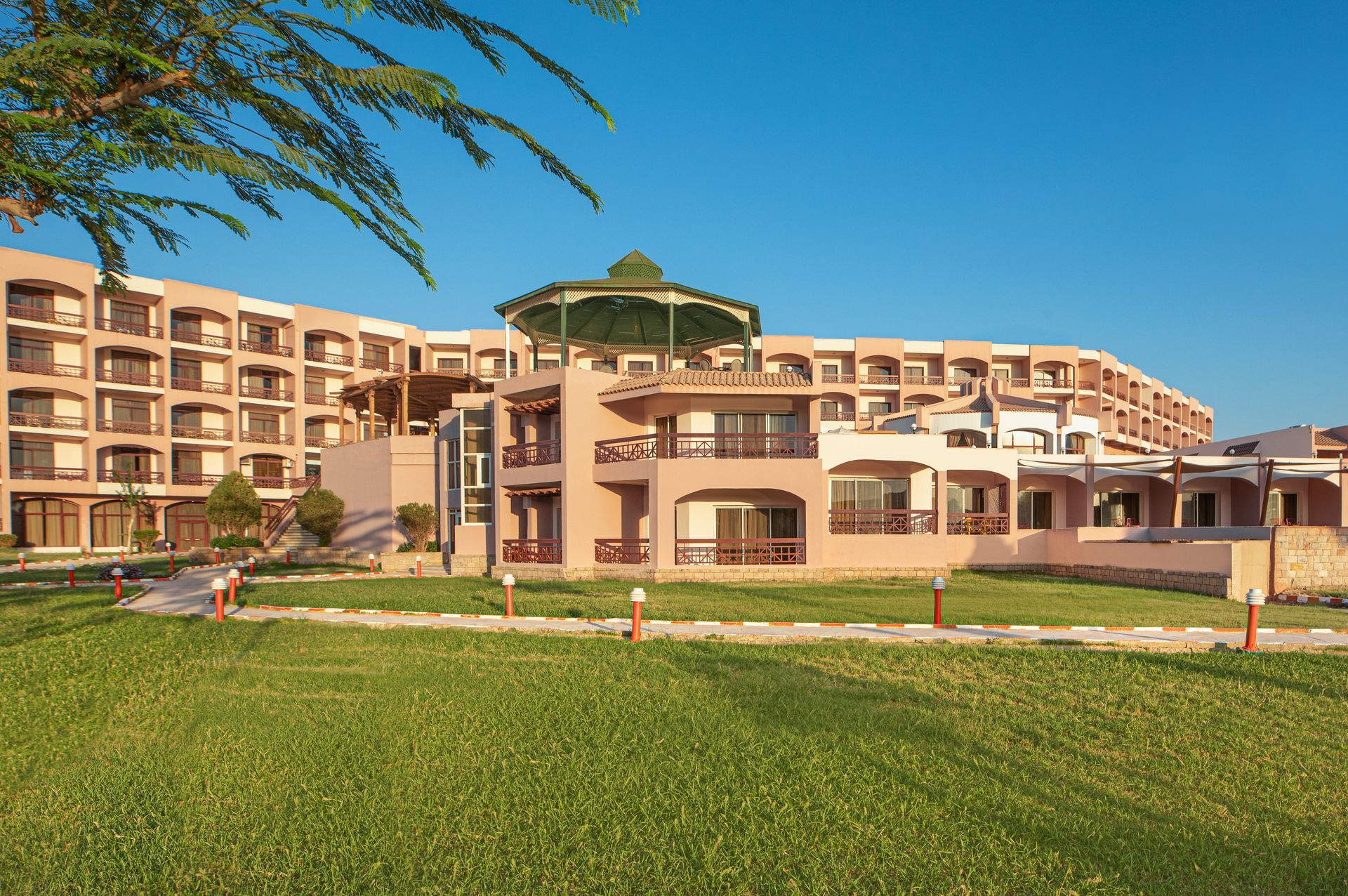 PYRAMISA+ASWAN00015-af79e8df-1920w