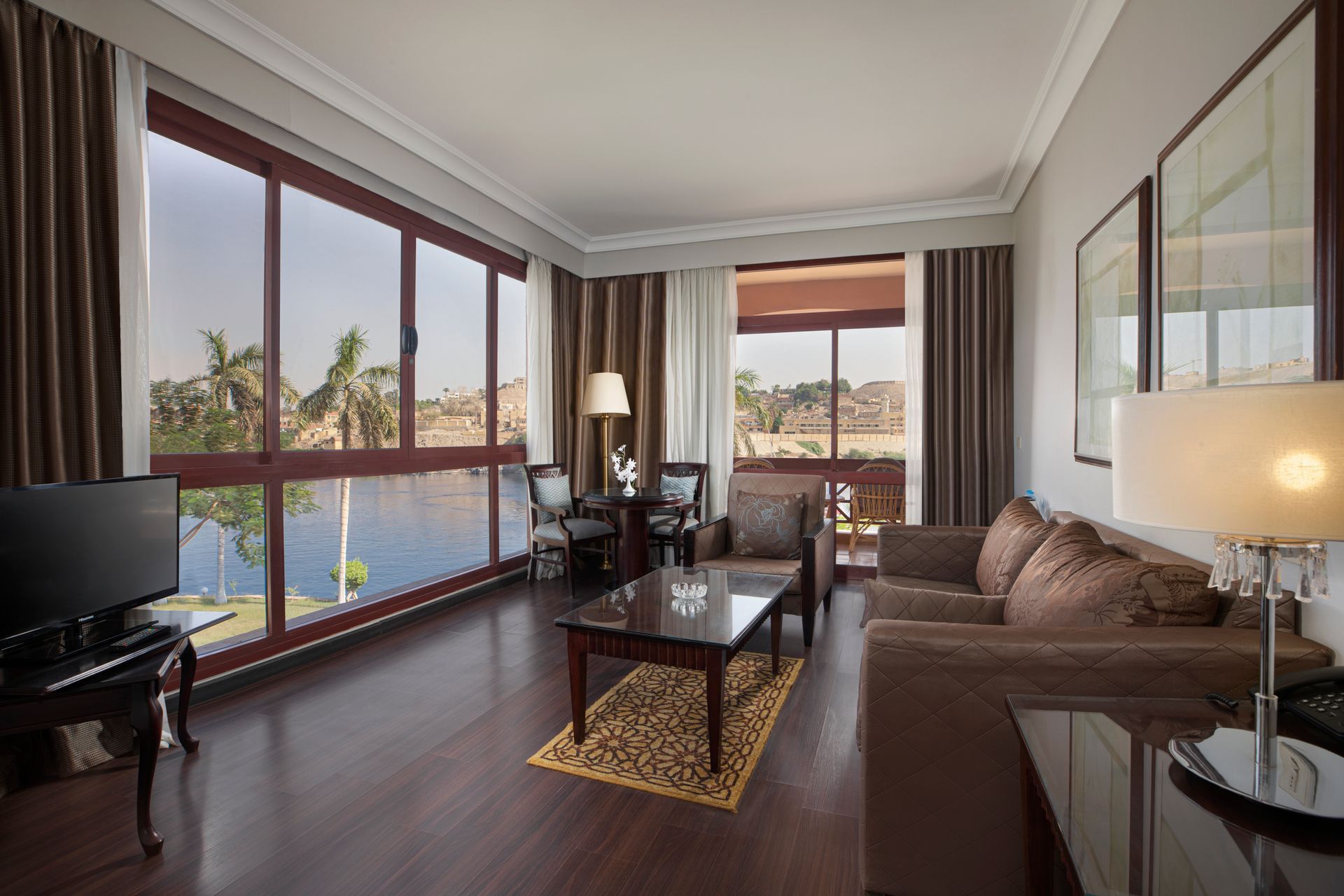 PYRAMISA+ASWAN00020-1920w