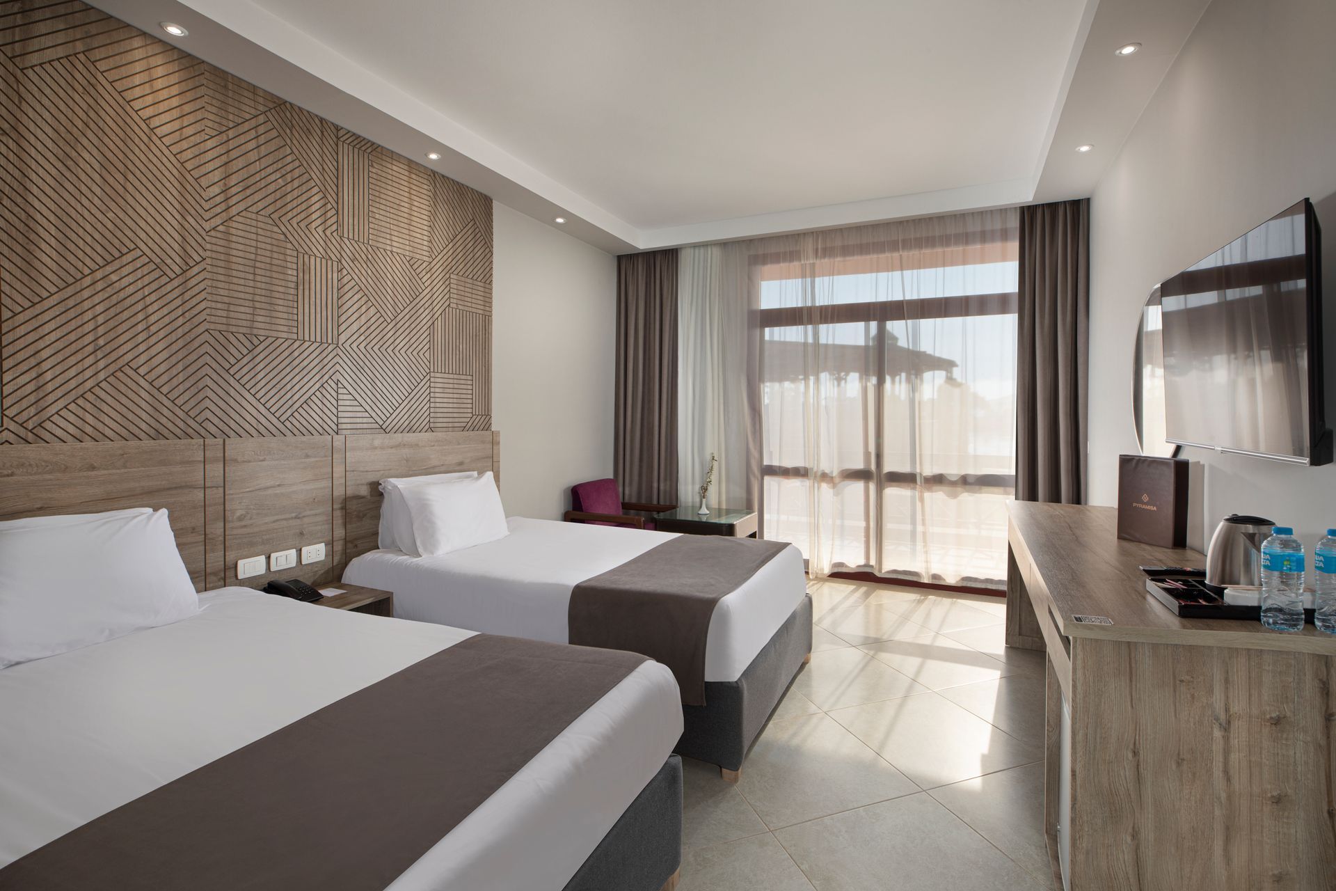 PYRAMISA+ASWAN00026-1920w