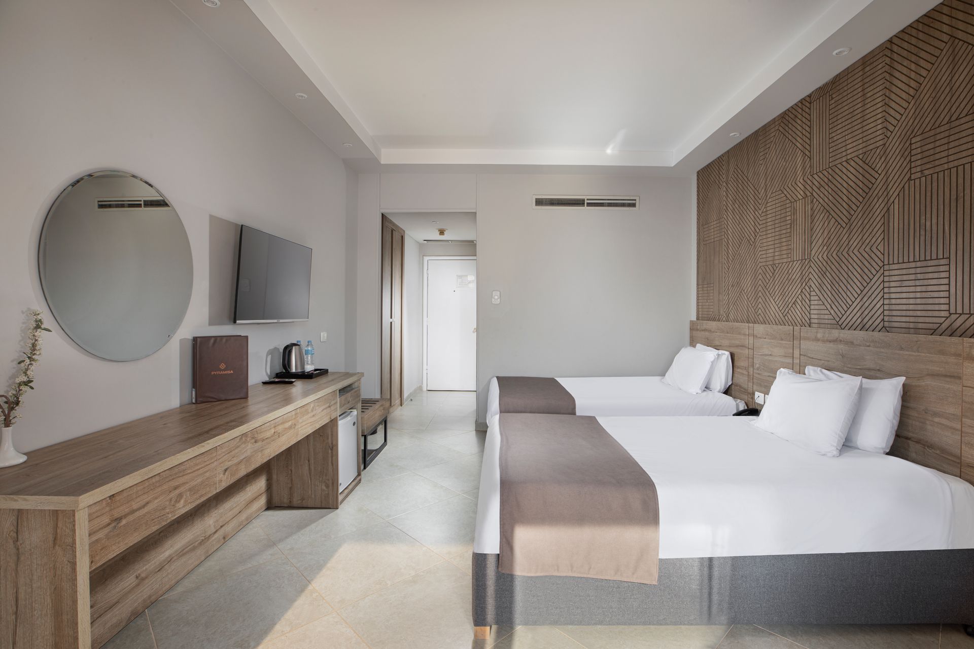 PYRAMISA+ASWAN00027-aa32f9ee-1920w