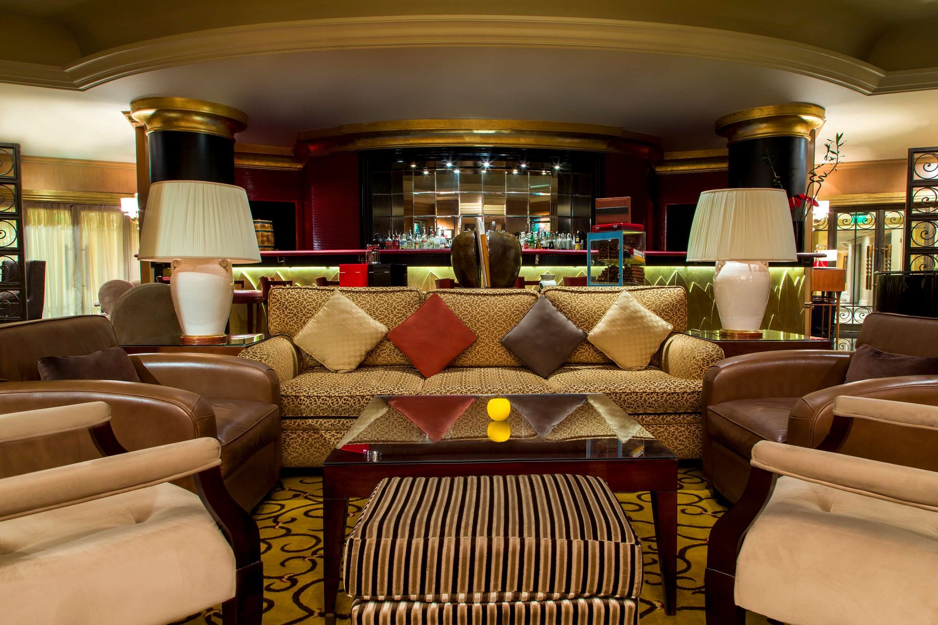 b301aafd2085-73654171_4K