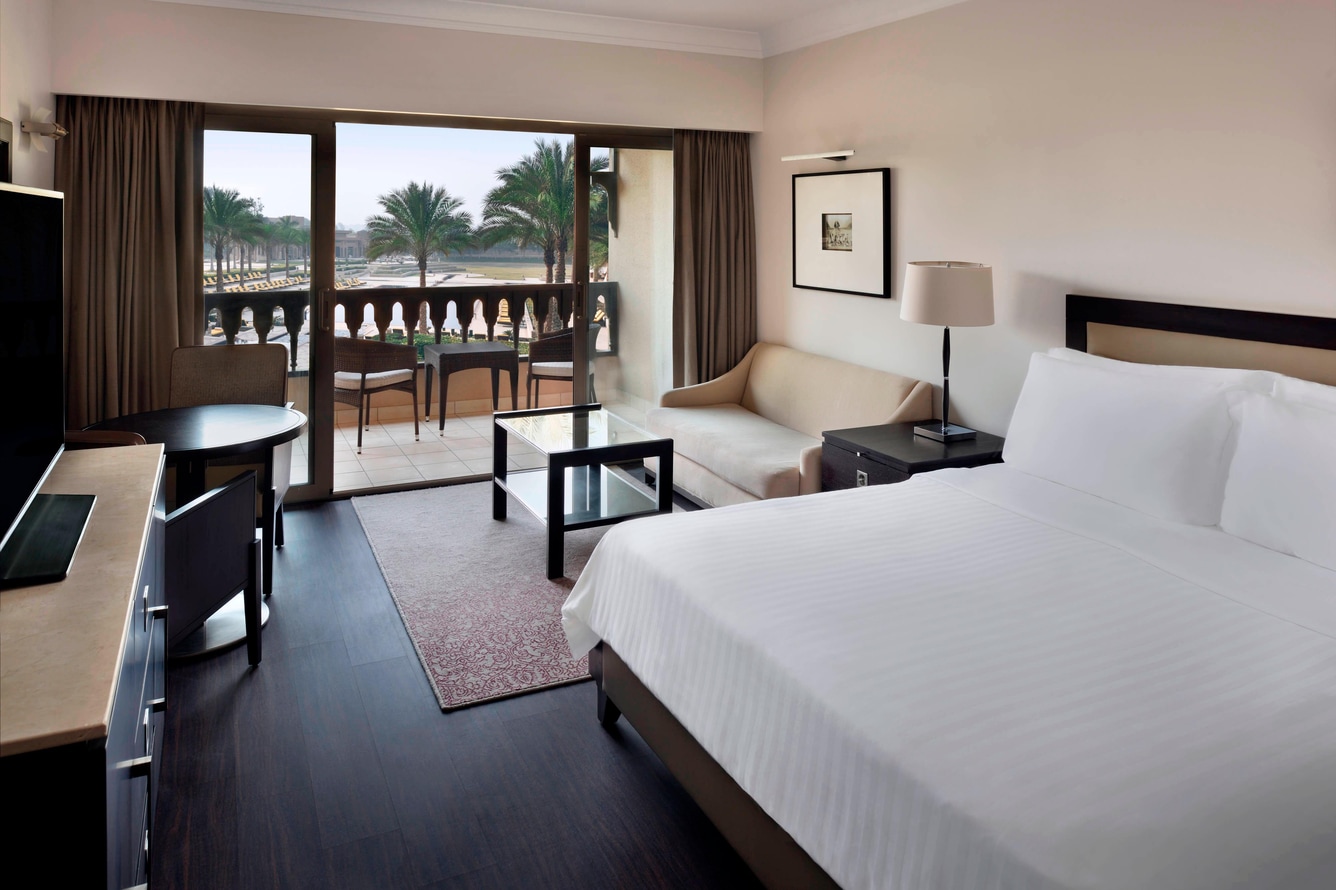 caimn-guestroom-0034-hor-clsc