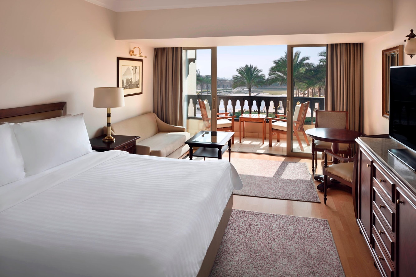 caimn-guestroom-0035-hor-clsc