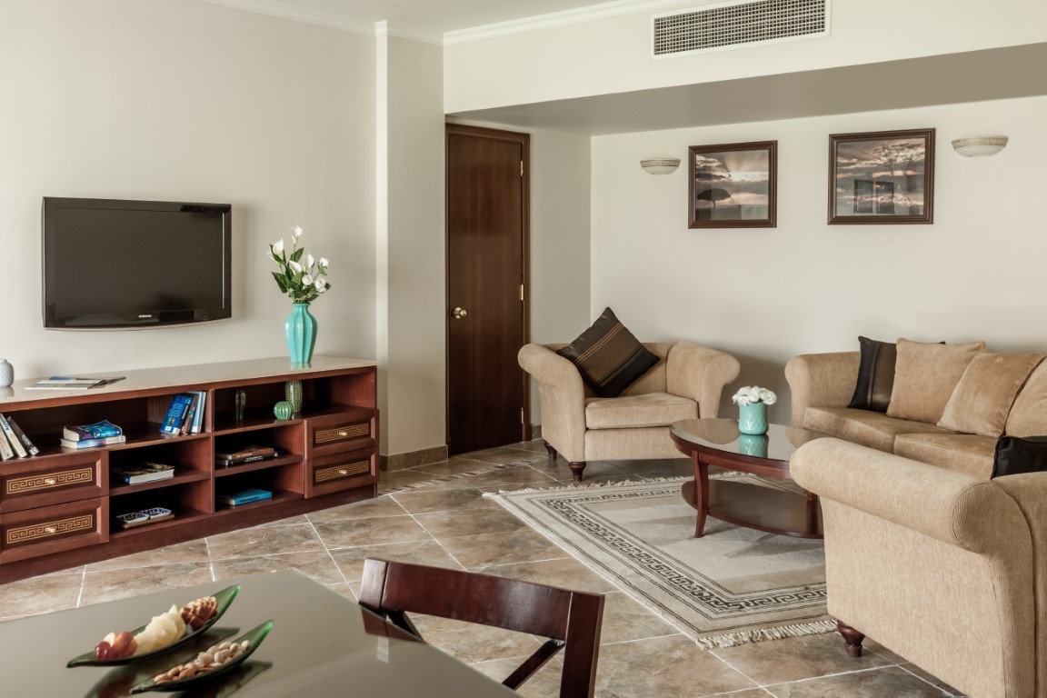 jolie-ville-hotel-spa-kings-island-luxor-gallery-new-rooms-executive-suite-3